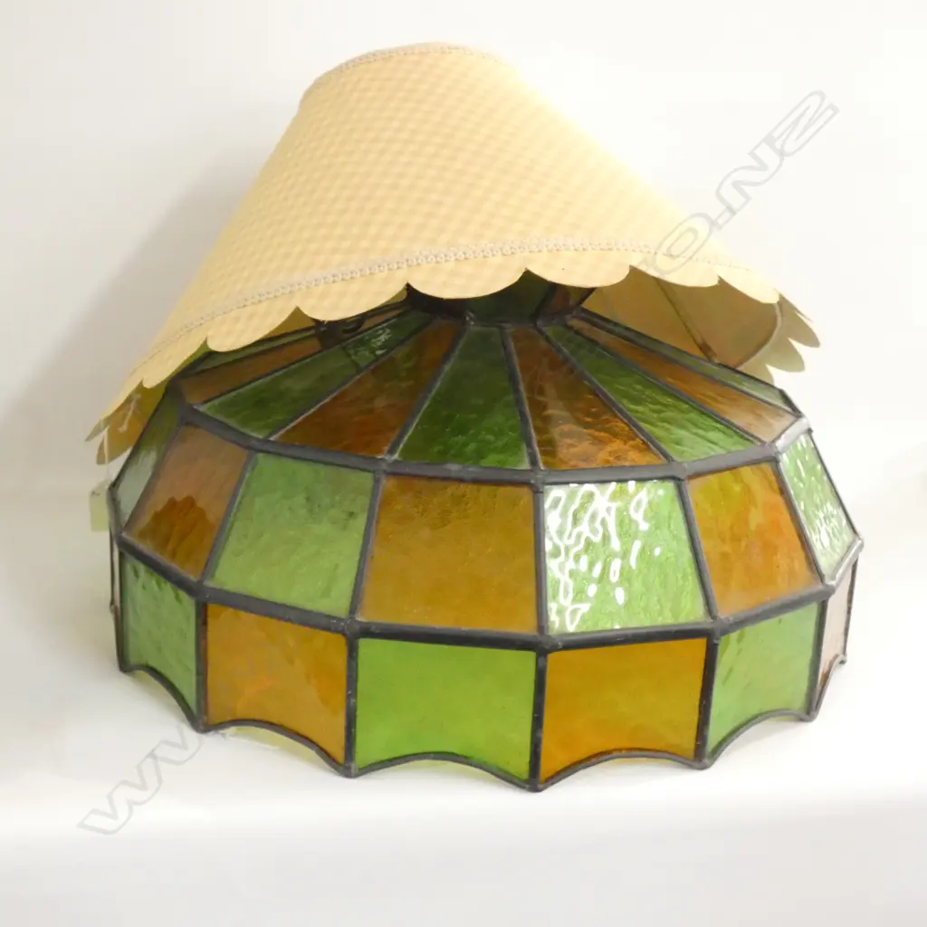 LIGHT SHADES; AMBER & GREEN LEADLIGHT (DIA 480MM) & GINGHAM SHADE DIA 465MM  Image 1++