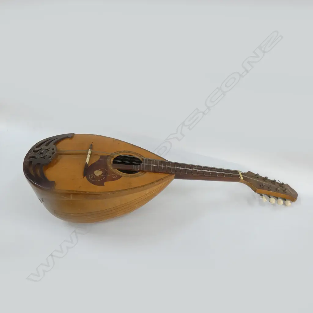 VINTAGE MANDOLIN SUZUKI L 650MM Image 1++