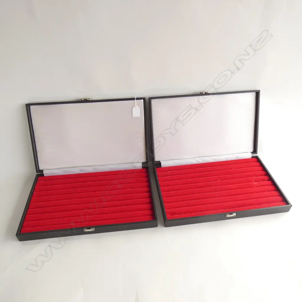 PR LG JEWELLERY / RING DISPLAY CASES 380 X 230MM Image 1++