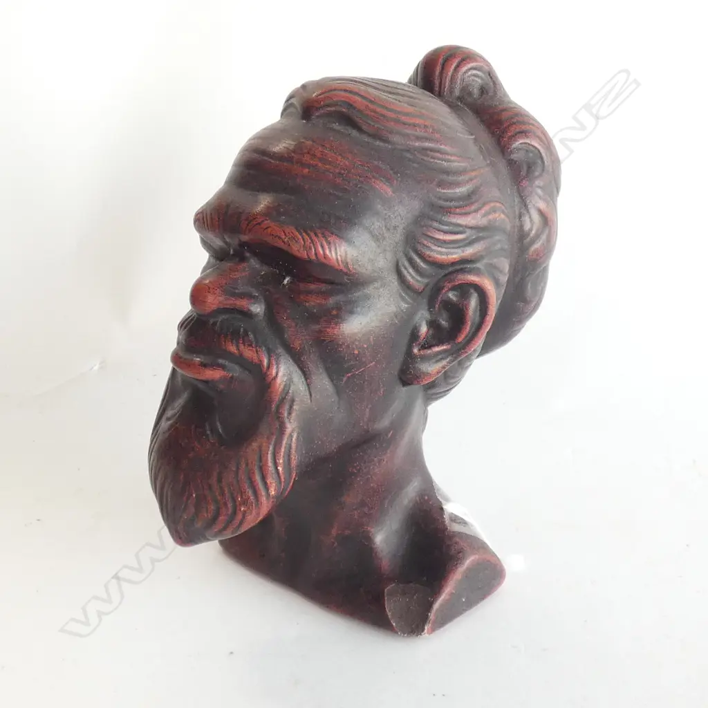 TAKACS STUDIO POTTERY - INDIGENOUS MALE HEAD 195MM ETCHED TO BASE WITH 'TAKACS AUSTRALIA'- CHIPS TO BASE  Image 1++