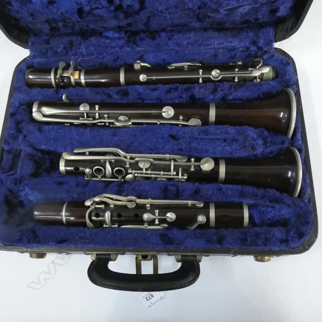 CASED DOUBLE CLARINET SET  Image 1++