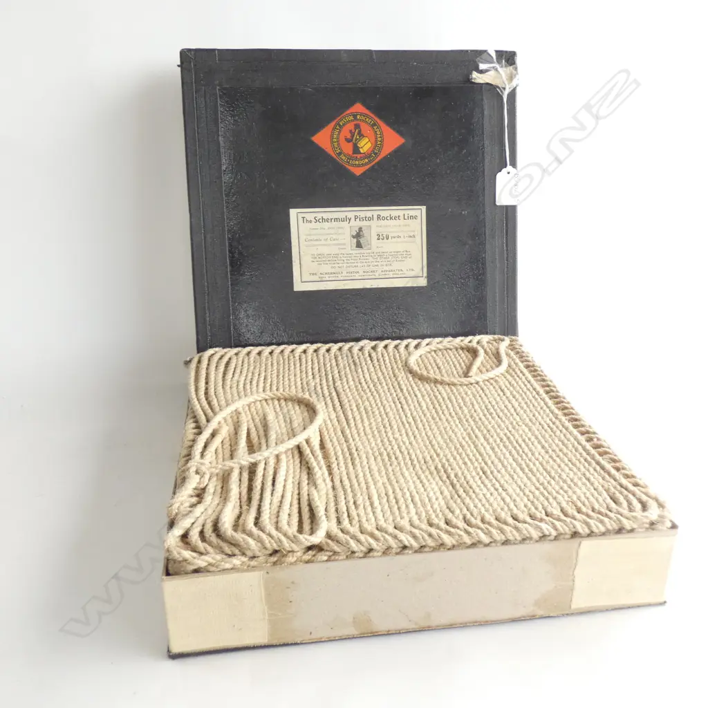 'THE SCHERMULY PISTOL ROCKET LINE' 250 YARDS - IN ORIGINAL BOX Image 1++