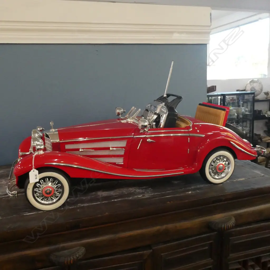 REMOTE CONTROL B/O CLASSIC CAR L 860 MM Image 1++