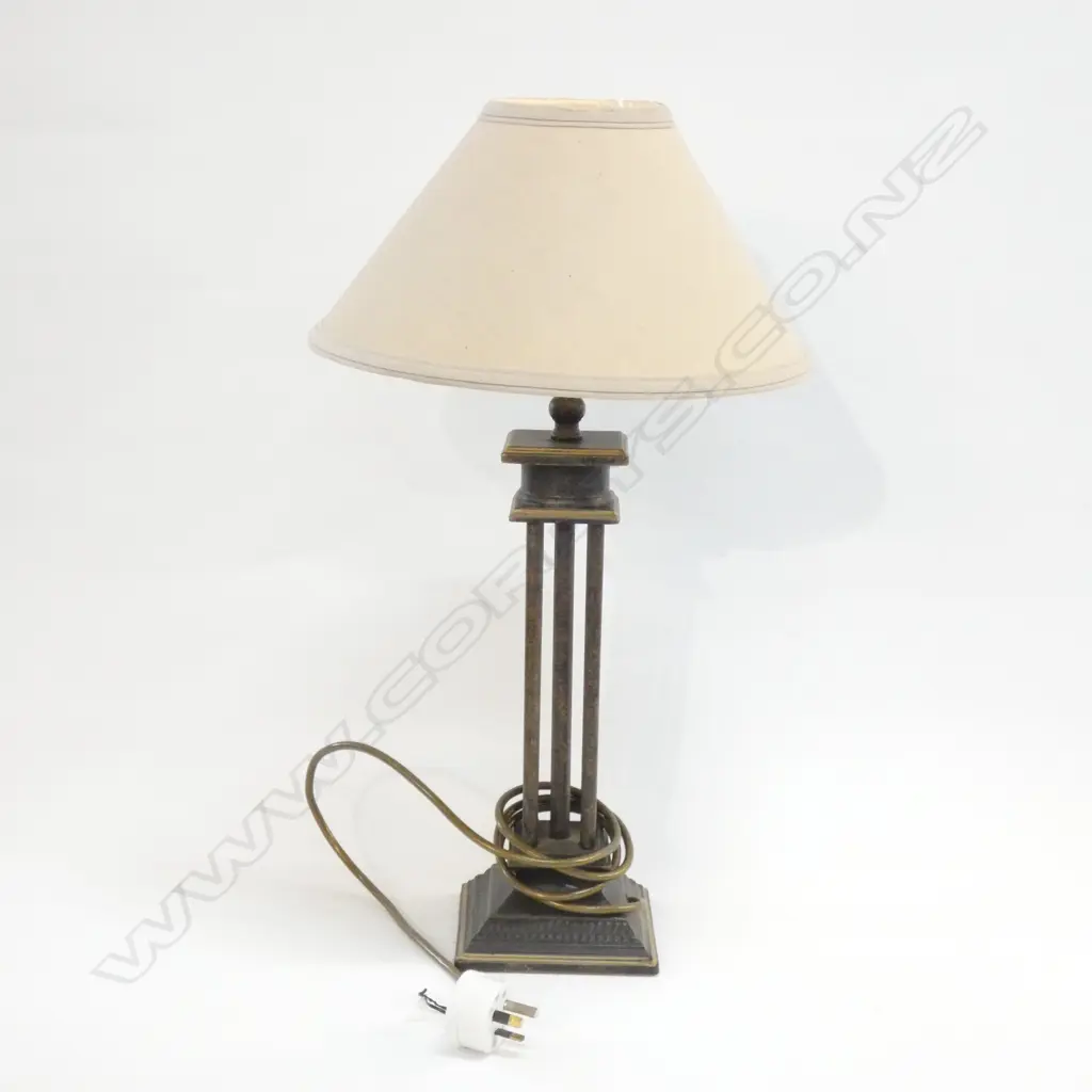 BRASS LIKE COLUMN TABLE LAMP & SHADE H 530MM Image 1++
