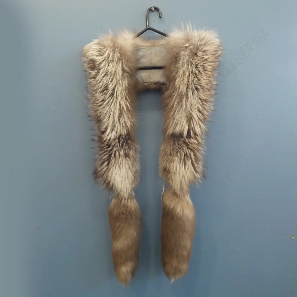 FOX FUR STOLE  Image 1++