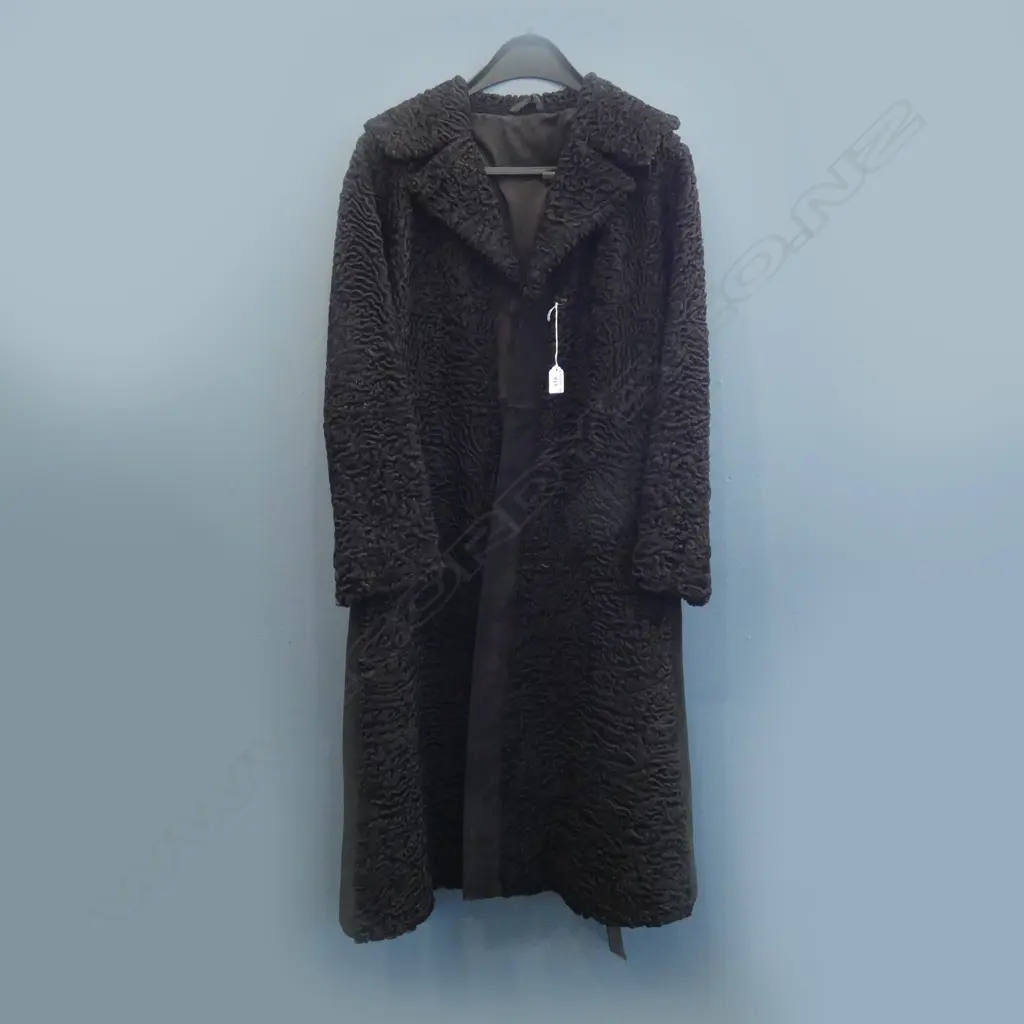 ASTRAKHAN COAT Image 1++