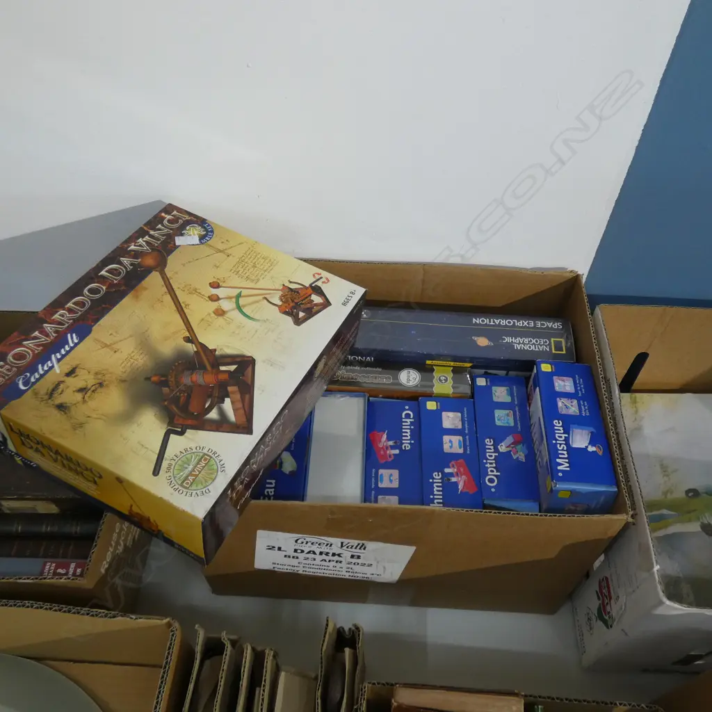 BOX ASST CHILDRENS EDUCATIONAL GAMES & PUZZLES - ALL NEW & UNOPENED Image 1++
