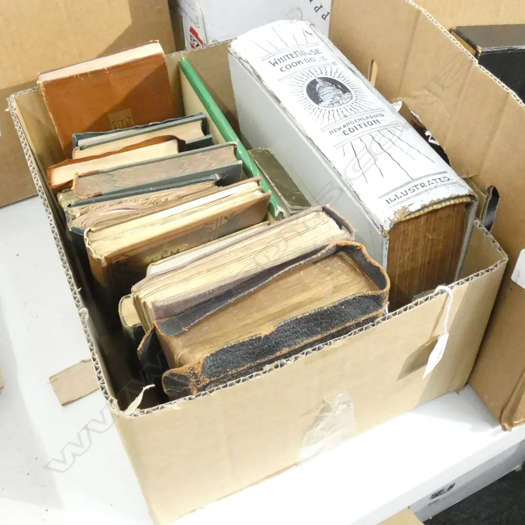 BOX ANTIQUE BOOKS INCL NZ VERSE, MINIATURE BOOK ON MAORI PROVERBS & 1906 WHITEHOUSE COOKBOOK ETC.. Image 1++
