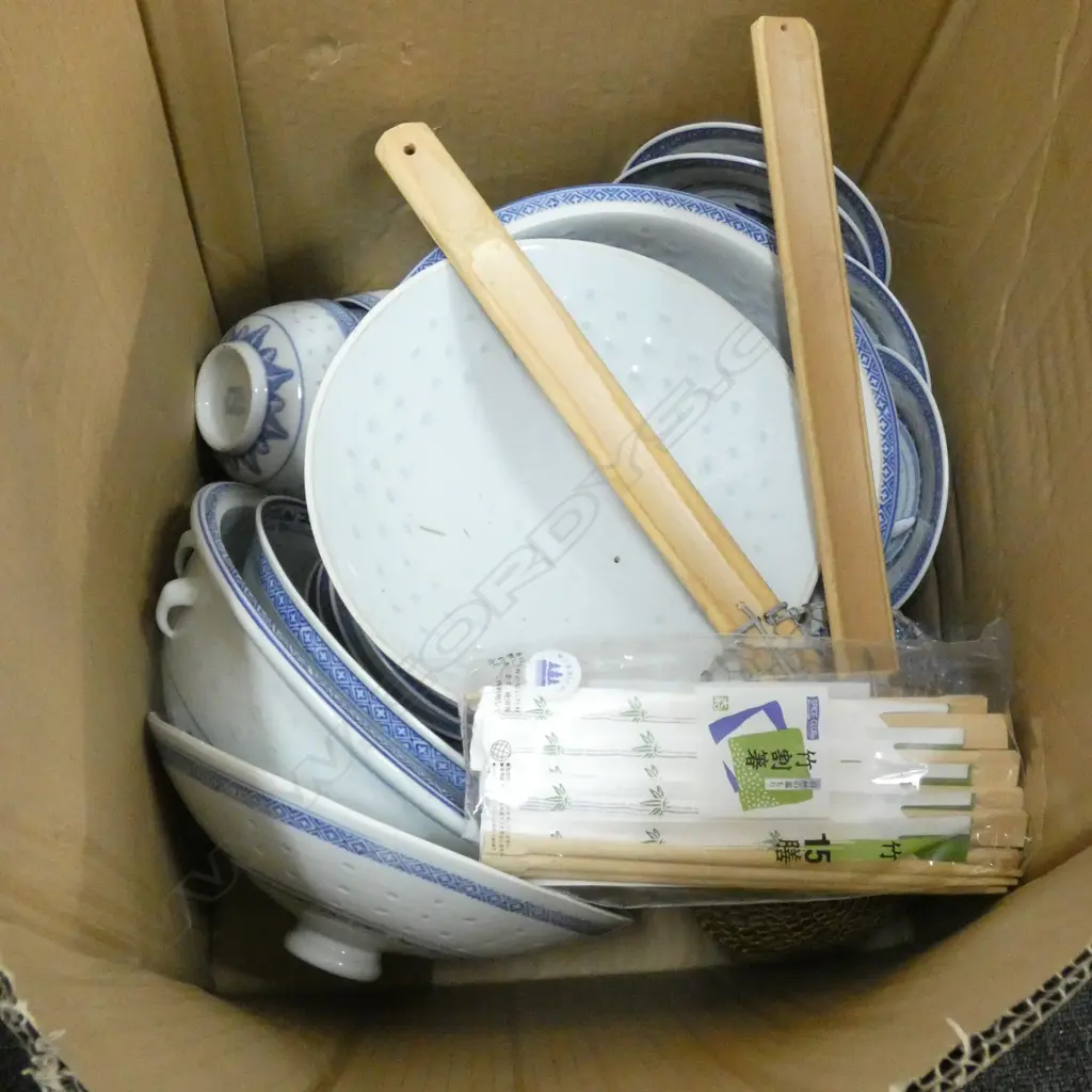 LG BOX LOT ASST ORIENTAL CHINA; COOKWARE ETC.. Image 1++