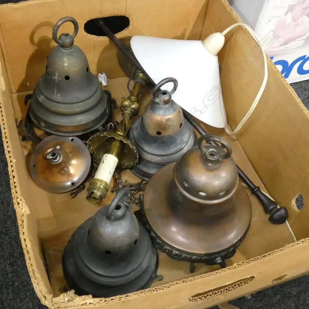 BOX ASST OLD LIGHT FITTINGS / BRASS LAMP BASE ETC.. Image 1++
