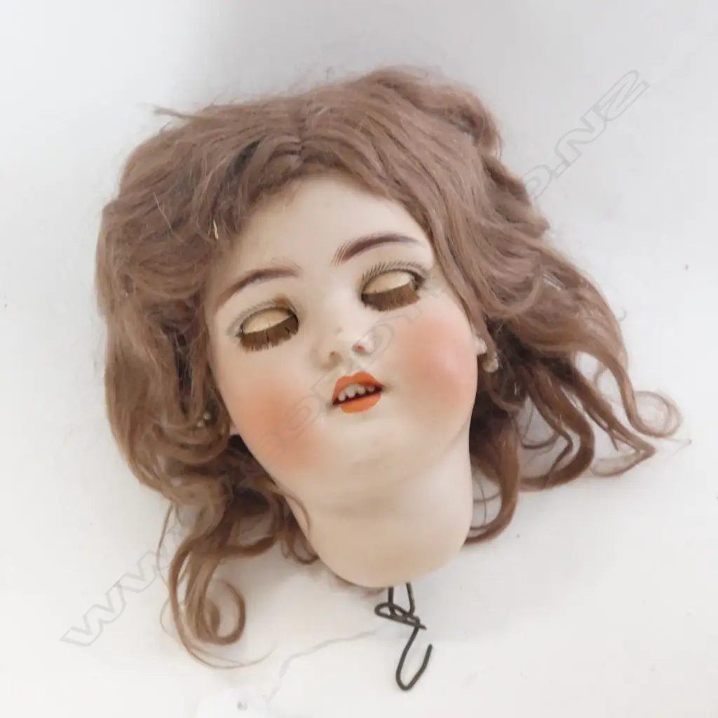 SIMON & HALBIG BISQUE SLEEPING EYES DOLLS HEAD '8 1/2' 150MM Image 1++