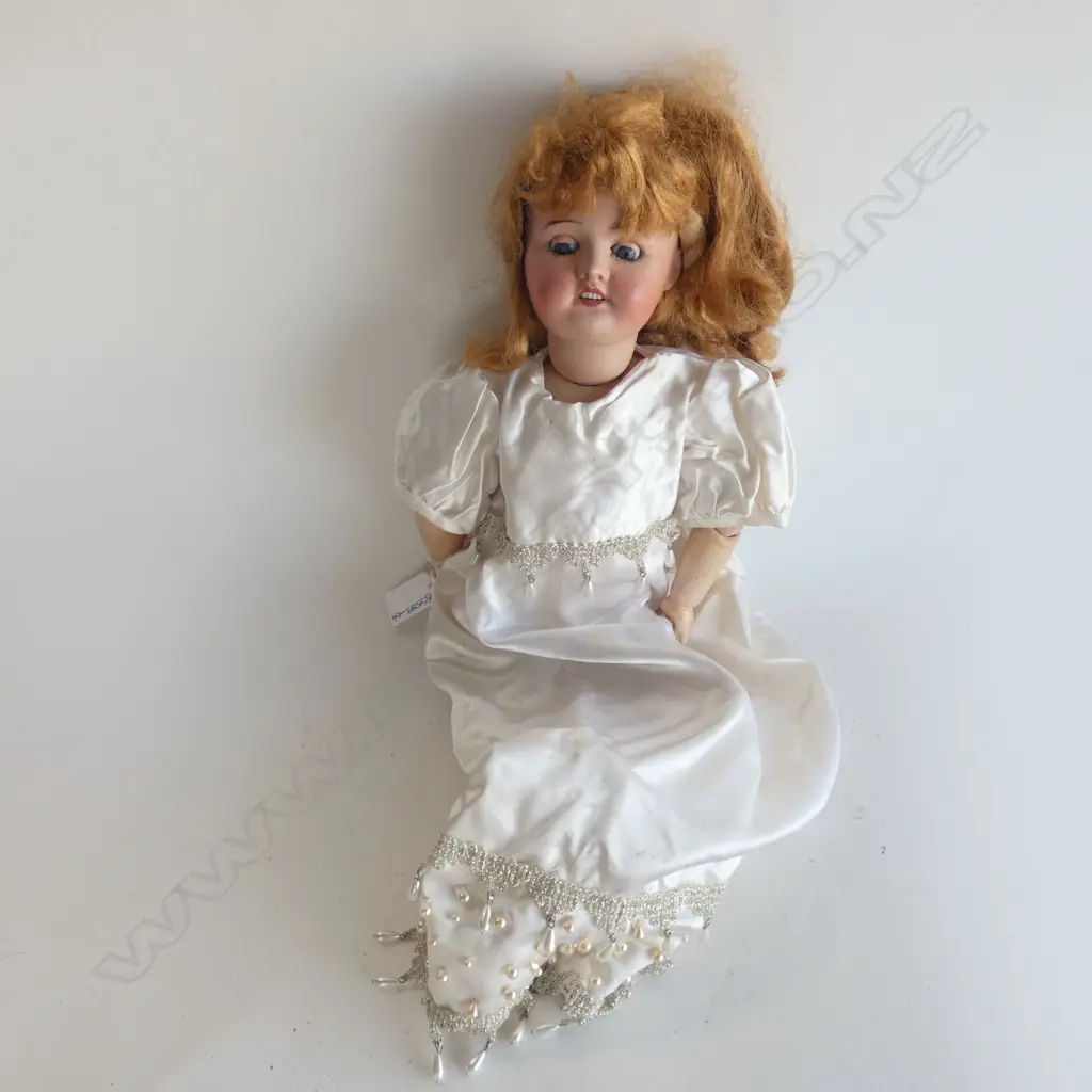 ANTIQUE SFBJ 60 PARIS BISQUE PORCELAIN DOLL Image 1++
