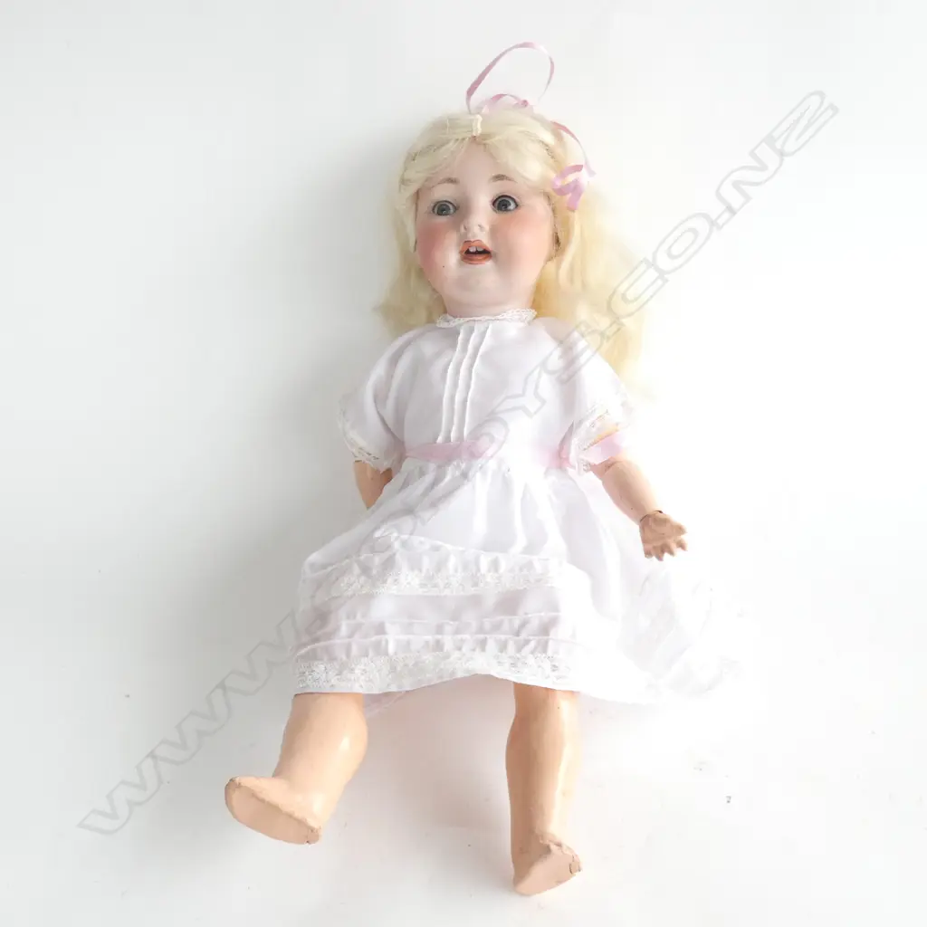 ANTIQUE GERMAN PORCELAIN DOLL - COMPOSITION  BALL JOINTED BODY - SLEEPING BROWN EYES  L 440MM Image 1++