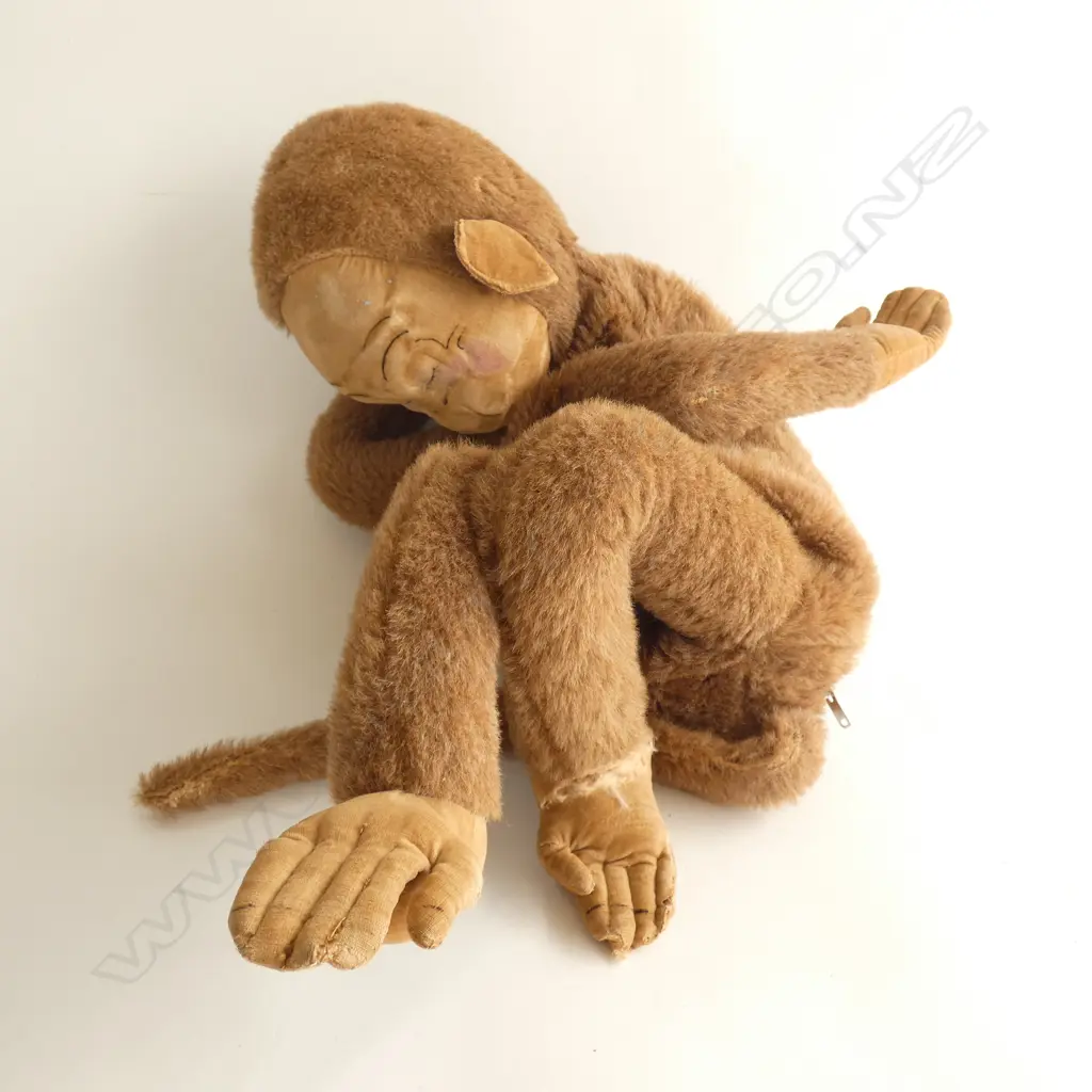 VINTAGE MERRYTHOUGHT MOHAIR SLEEPING MONKEY PYJAMA CASE Image 1++