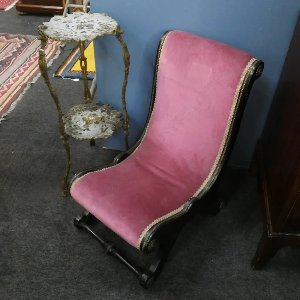 VICTORIAN CHILD'S SLIPPER CHAIR Image 1++