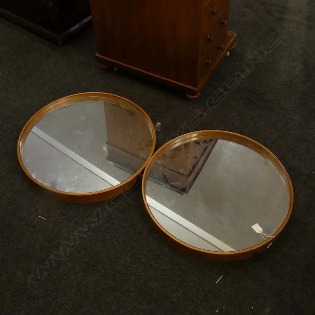 PR VINTAGE WOOD FRAMED ROUND MIRRORS DIA 525MM Image 1++