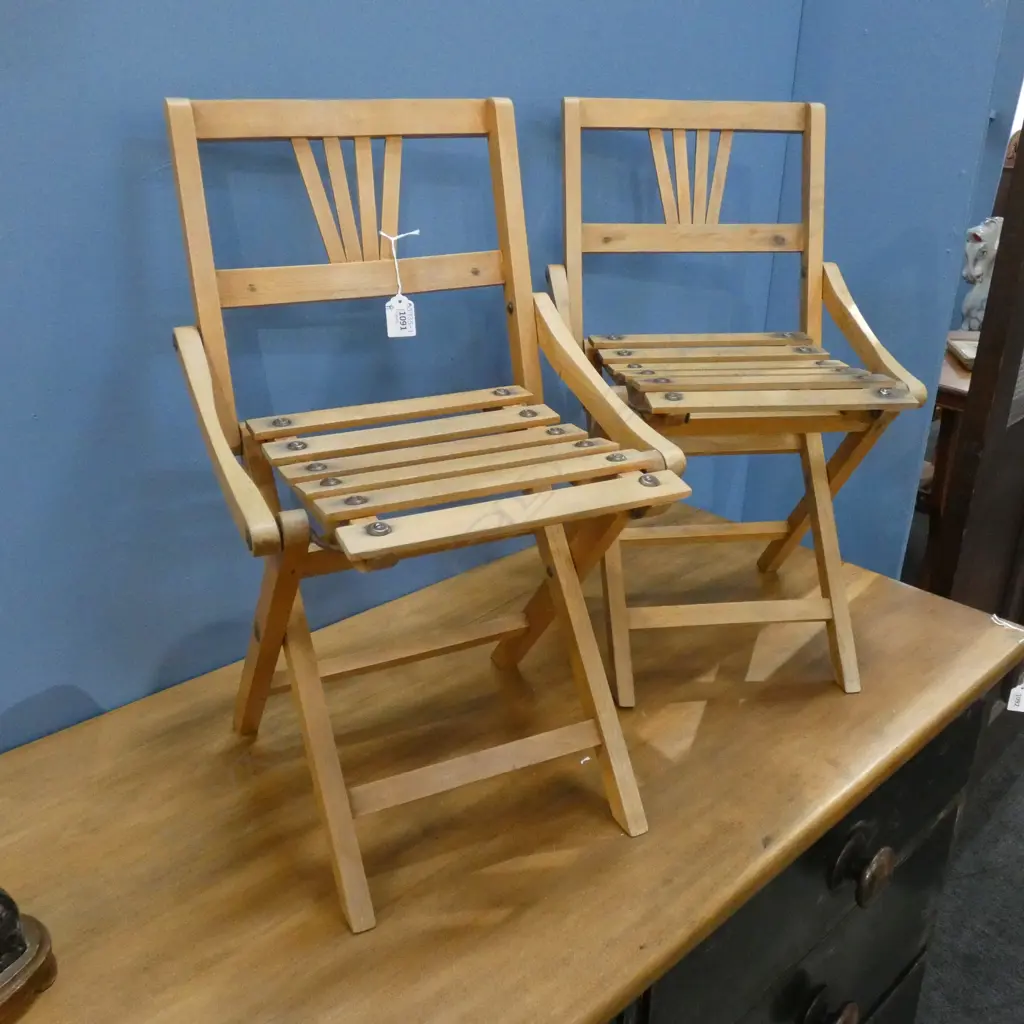 PR VINTAGE CHILDRENS WOODEN FOLDING OUTDOOR CHAIRS  Image 1++