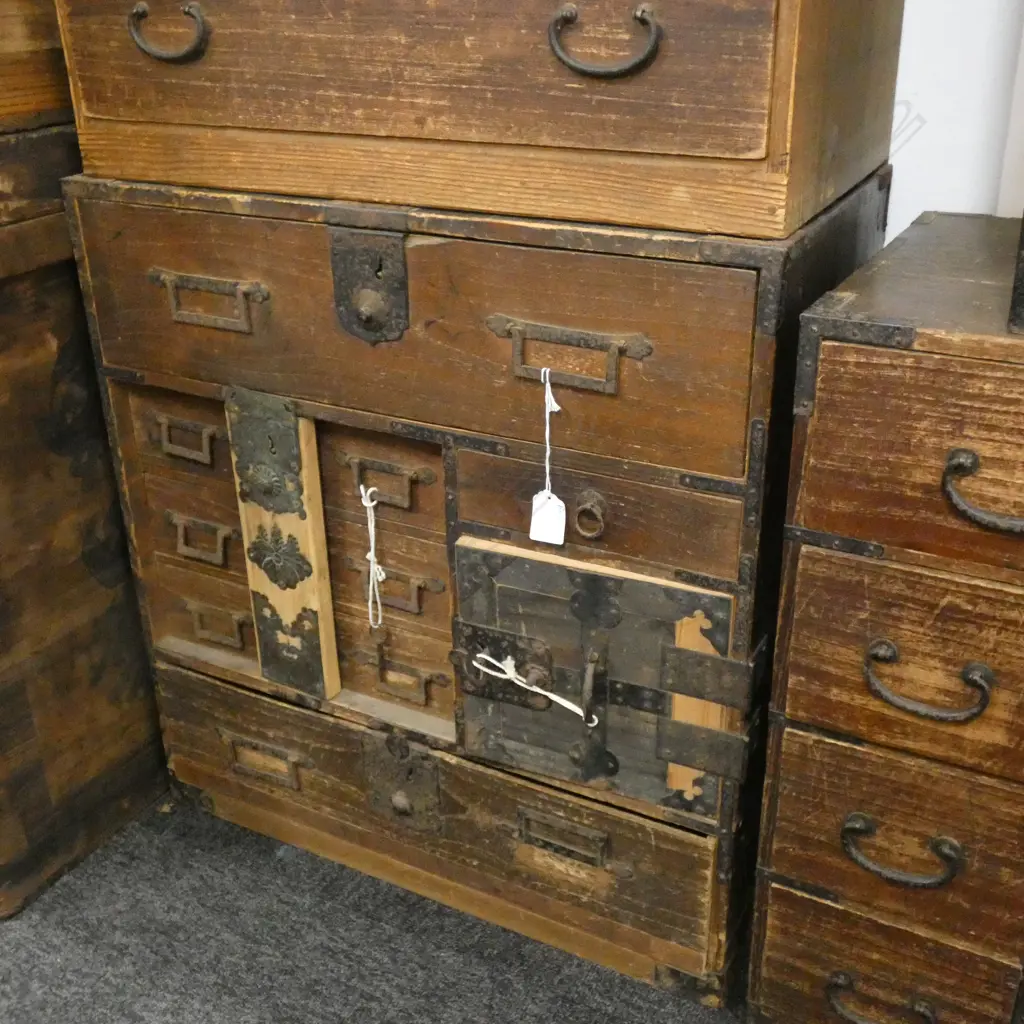 SM VINTAGE JAPANESE KO-DANSU CABINET W/KEY 8 DRAWER INCL 2 HIDDEN IN CUPBOARD 540 X 300 X 575MM Image 1++
