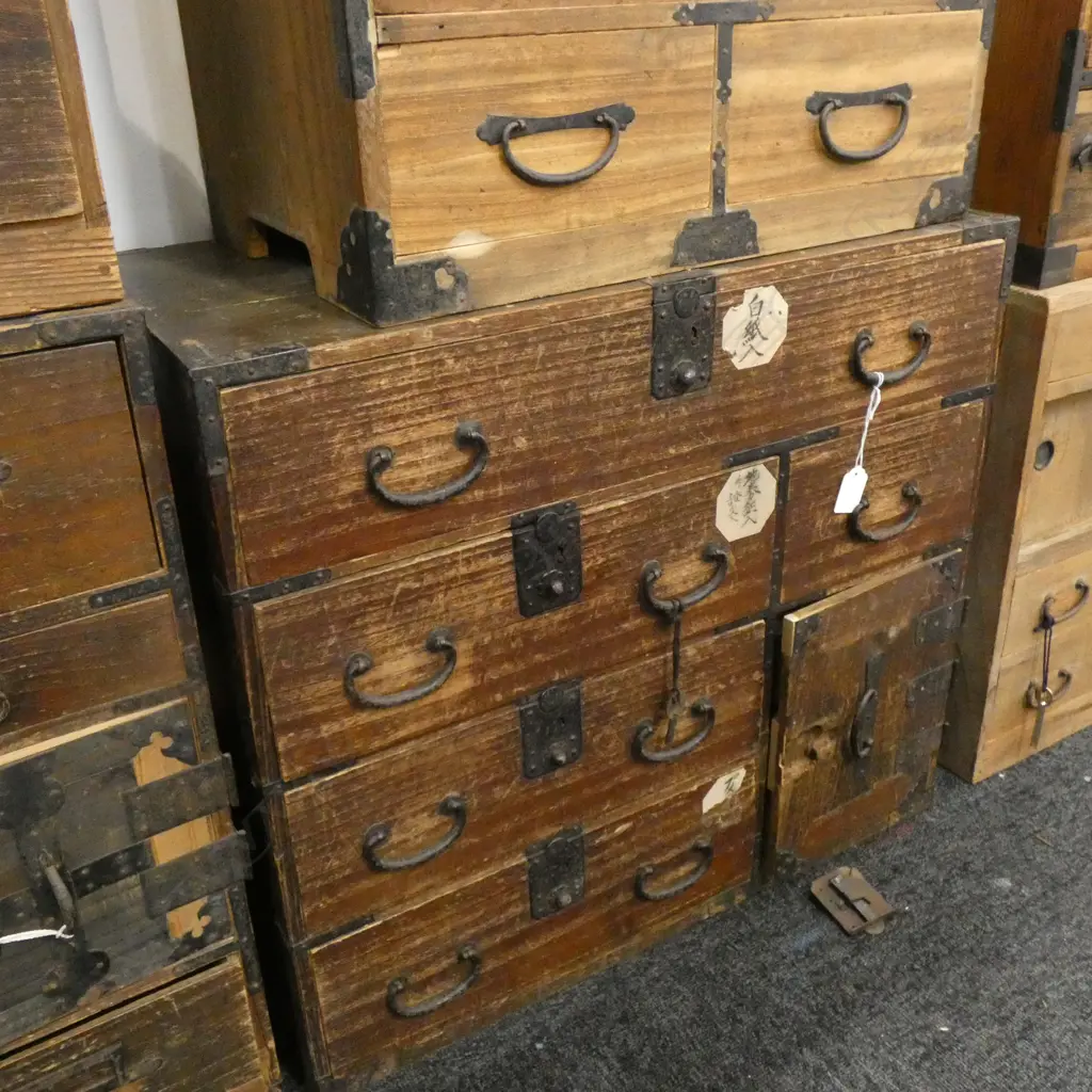 OLD JAPANESE DARK WOODEN SMALL CHEST 7 DRAWER  605 X 310 X 540MM Image 1++