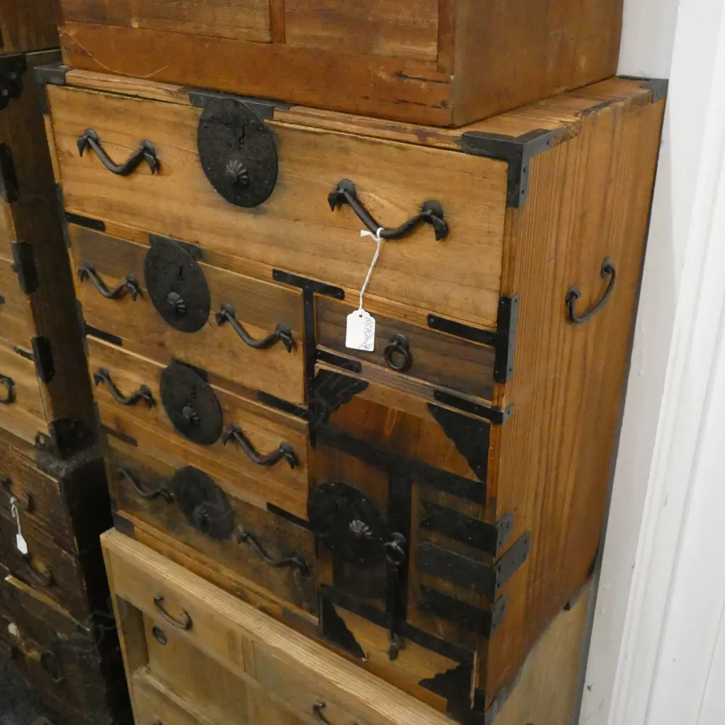 OLD JAPANESE MEIJI PERIOD 8 DRAWER MERCHANT CHEST W/KEY Image 1++
