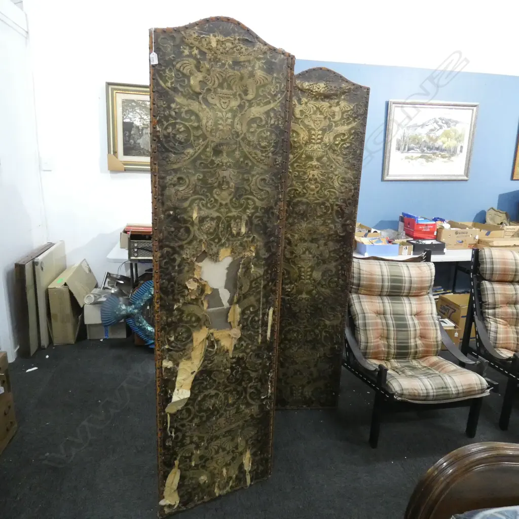 ANTIQUE 3 PANEL SCREEN - IN STATE OF DISREPAIR  H. 2000MM Image 1++