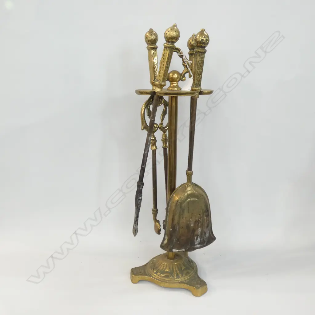 SOLID BRASS 4 PC FIRESIDE SET Image 1++