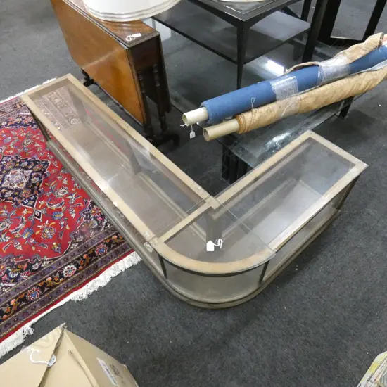 OAK FRAMED COUNTERTOP CURVED GLASS L SHAPE PROFILE 900 X 1515 H368mm