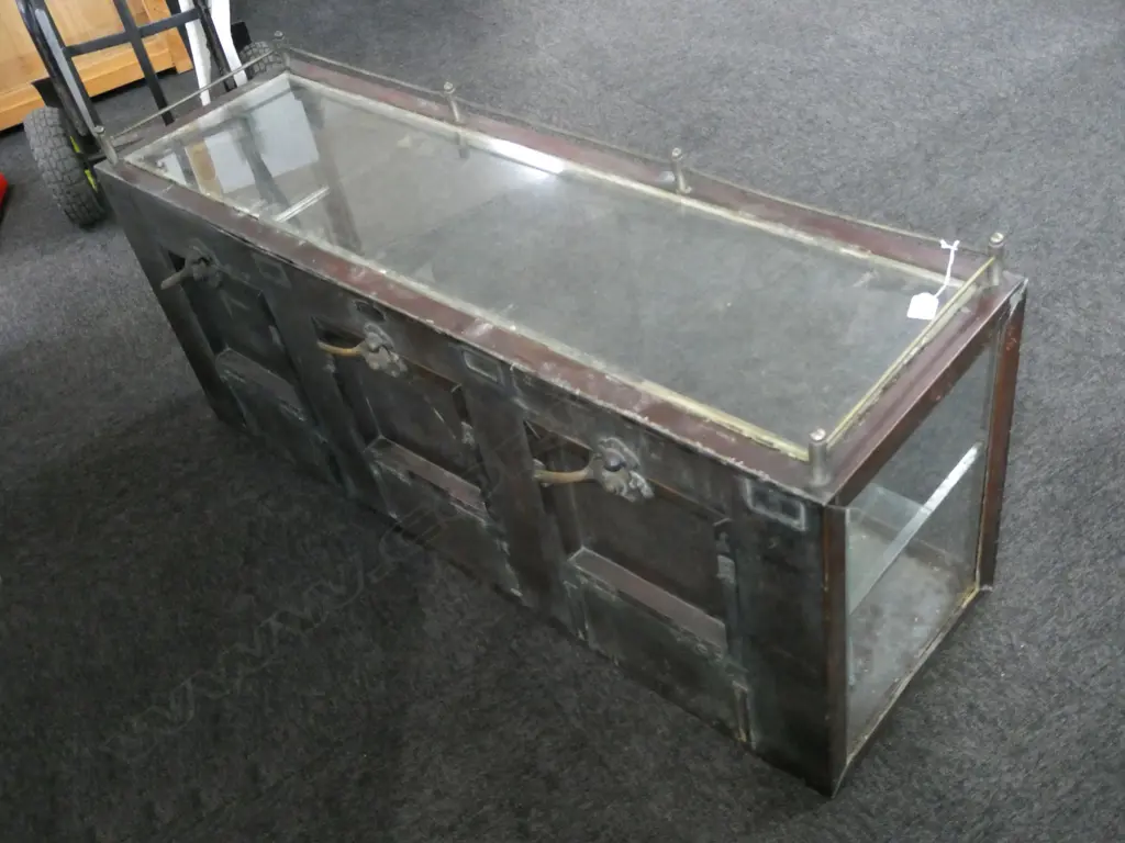 ANTIQUE COPPER FRAMED DISPLAY CASE. MIRRORED INTERIOR       H547 W1217 D406mm Image 1++