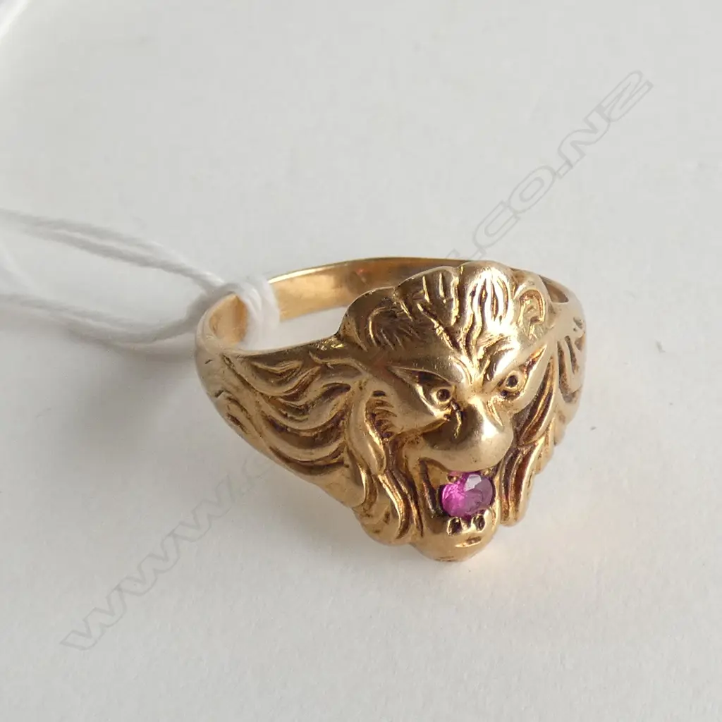 9CT LION MASK RING WITH PINK STONE 5.3GMS Image 1++