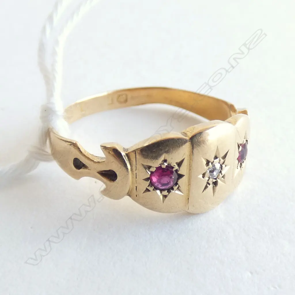 ANTIQUE 18CT RUBY & DIAMOND RING Image 1++