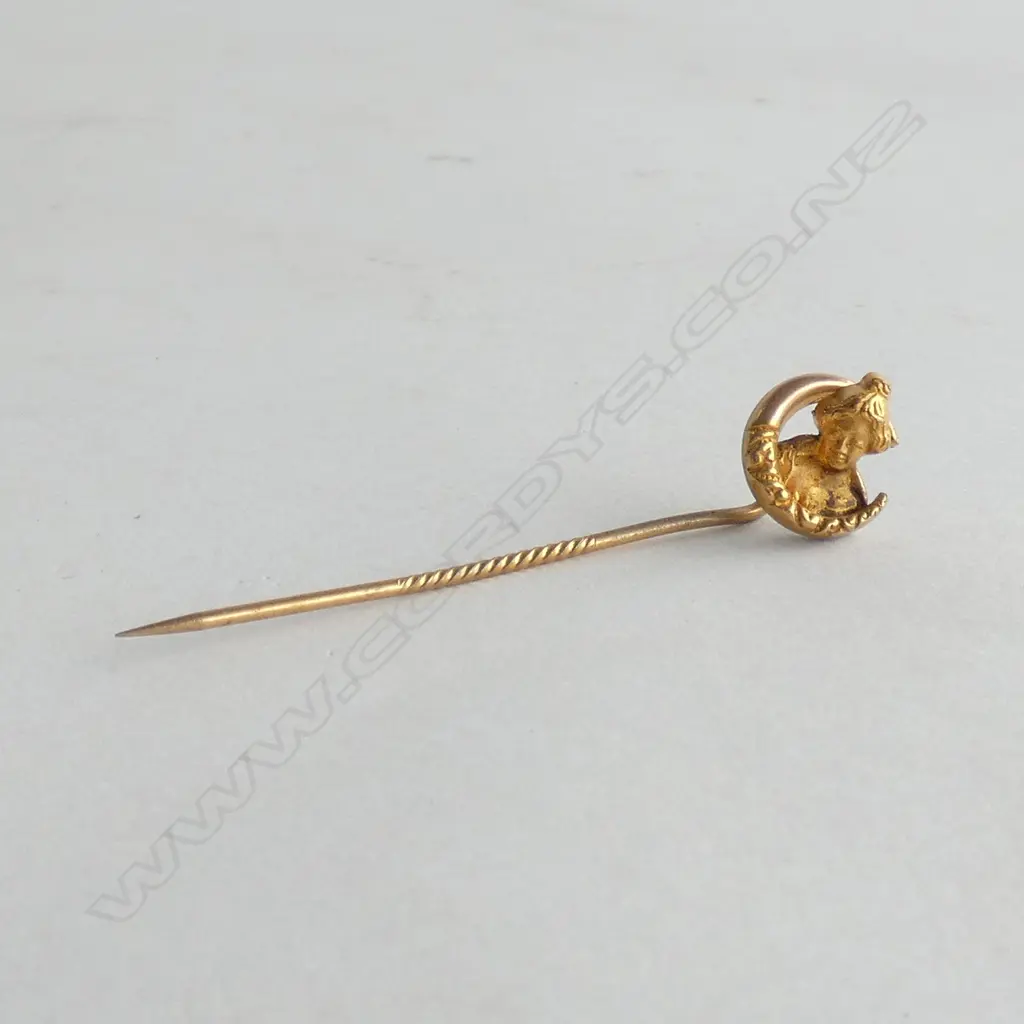 22CT ART NOUVEAU MAIDEN TIE PIN 1.6gms Image 1++
