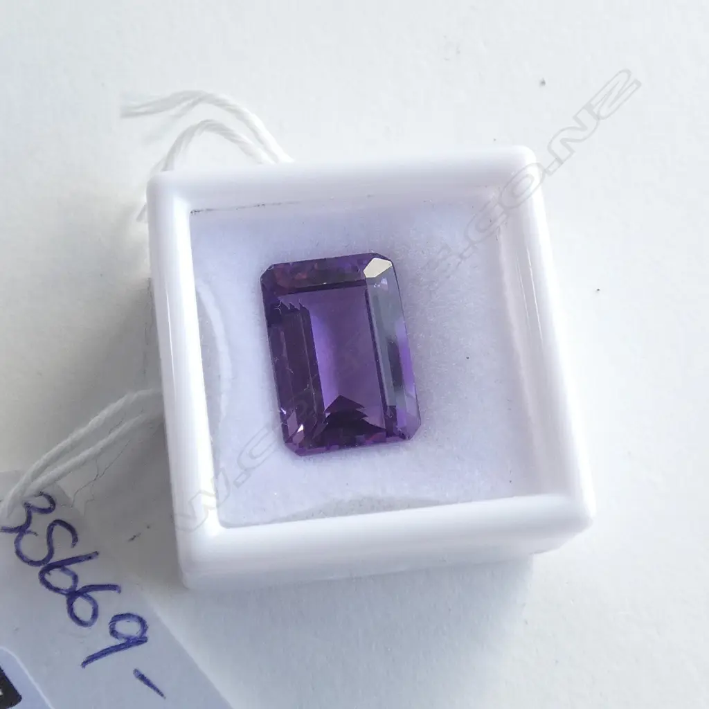 RECTANGULAR 6.74CT AMETHYST Image 1++