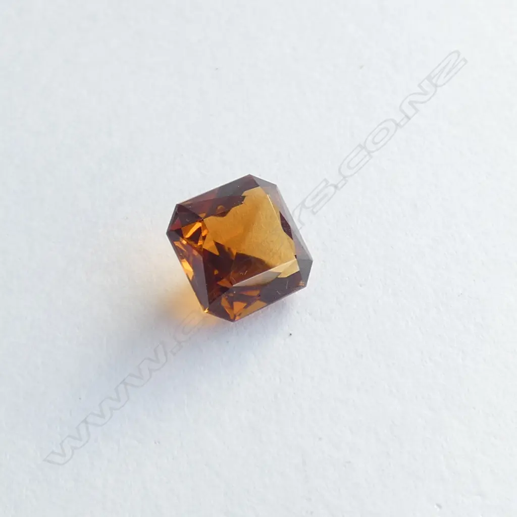 4CT DARK YELLOW SQUARE CITRINE  Image 1++