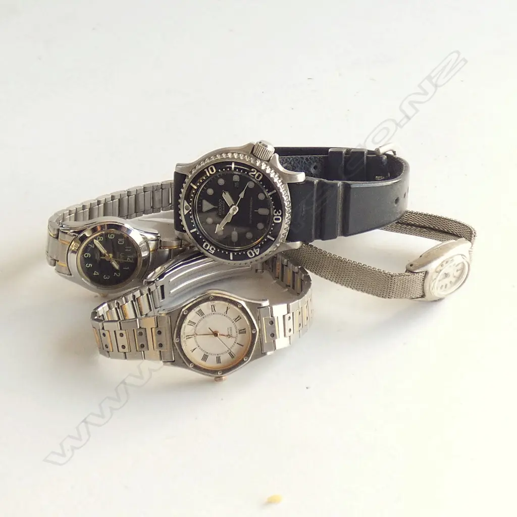 3x SEIKO WATCHES & 1x Q&Q WATCH  Image 1++