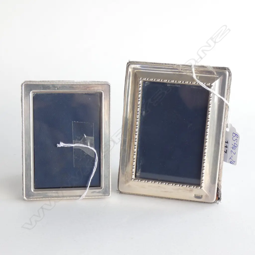 TWO SM STG SILVER PHOTOFRAMES; LARGEST 120 X 90MM Image 1++