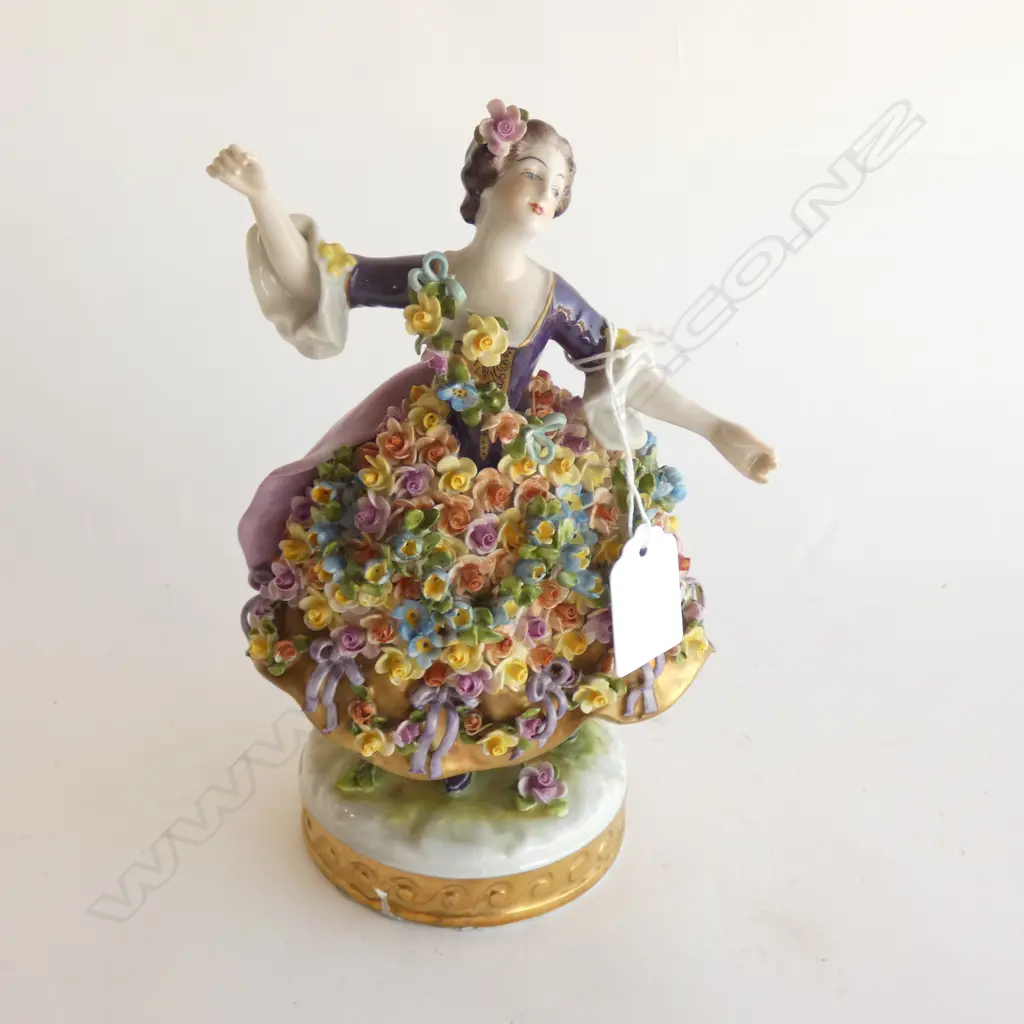 VINTAGE EUROPEAN PORCELAIN FIGURINE - HEAVILY FLOWER ENCRUSTED DRESS - GOLD GILDED HEM &  BASE STAND  H 220MM Image 1++