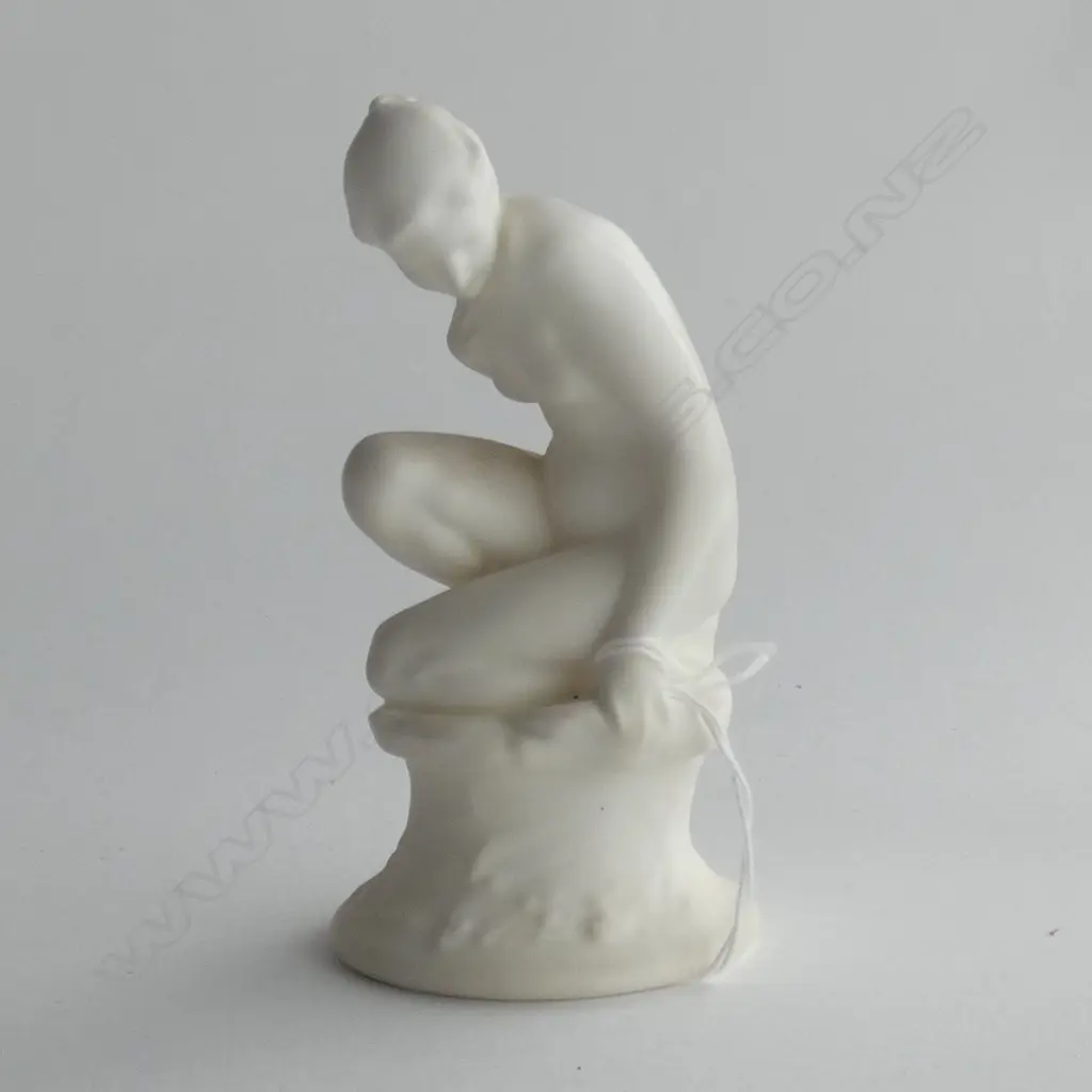 ROYAL DOULTON MATT WHITE FIGURE HN606 c1924 Image 1++