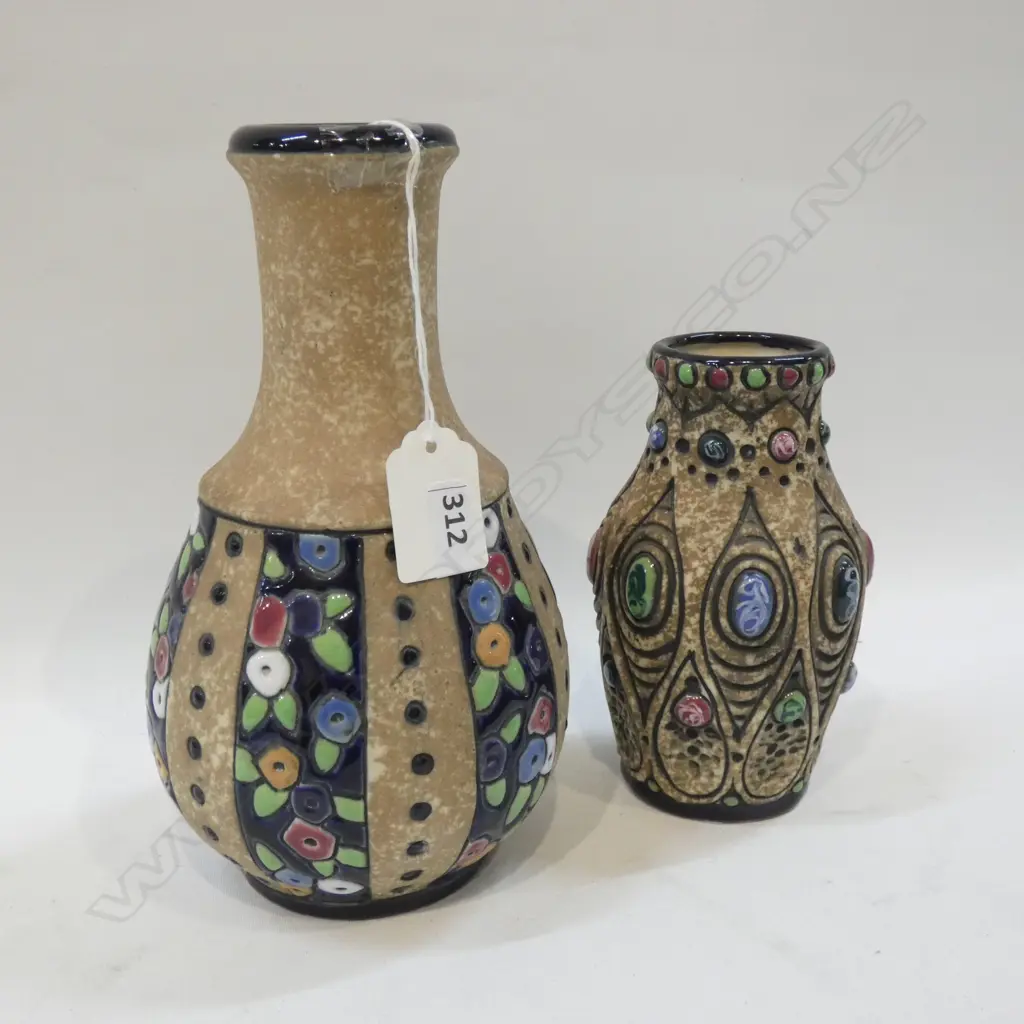 2 AMPHORA VASES - LARGEST H 210MM Image 1++