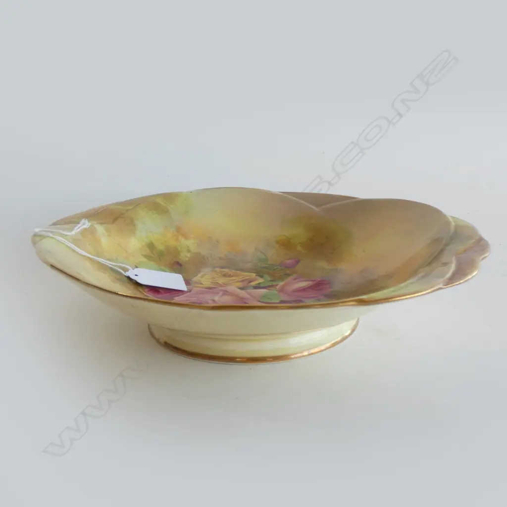 ROYAL WINTON HAND PAINTED BOWL - ROSES BY D AUSTIN 260 X 210MM Image 1++