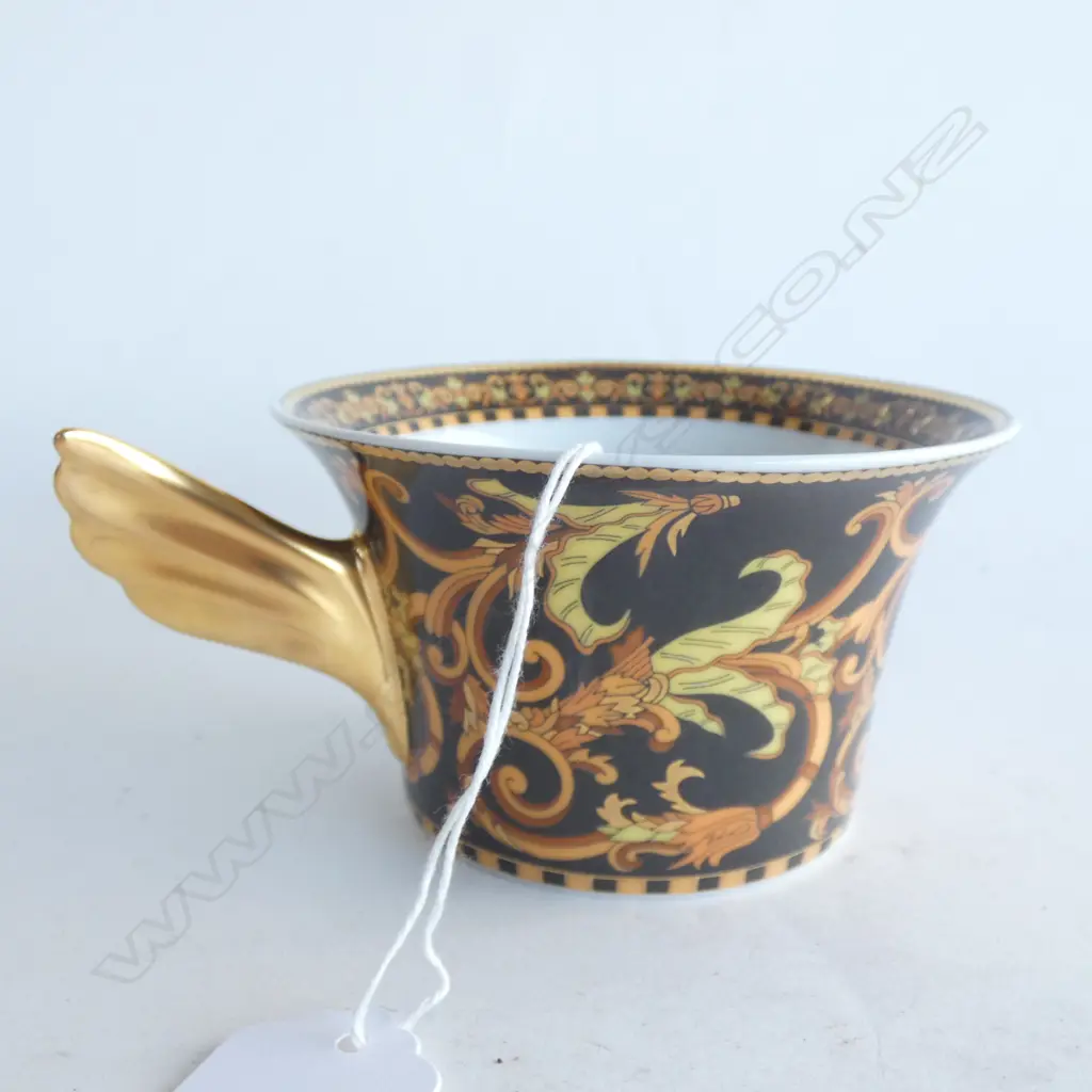 VERSACE BAROCCO CUP WITH GOLD WING HANDLE DIA 100MM Image 1++