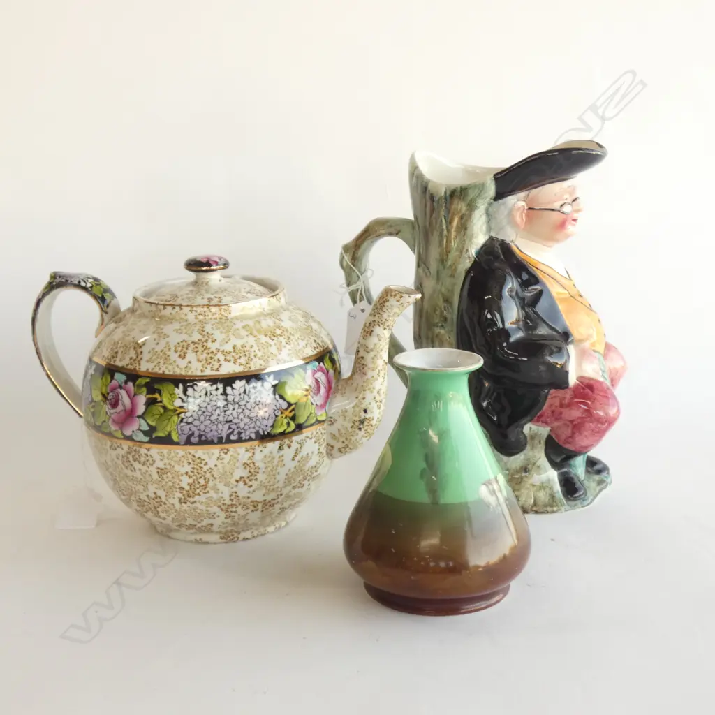 WINTON TEAPOT / SHORTER TOBY JUG (H 215MM) / ROYAL BAYREUTH VASE  Image 1++