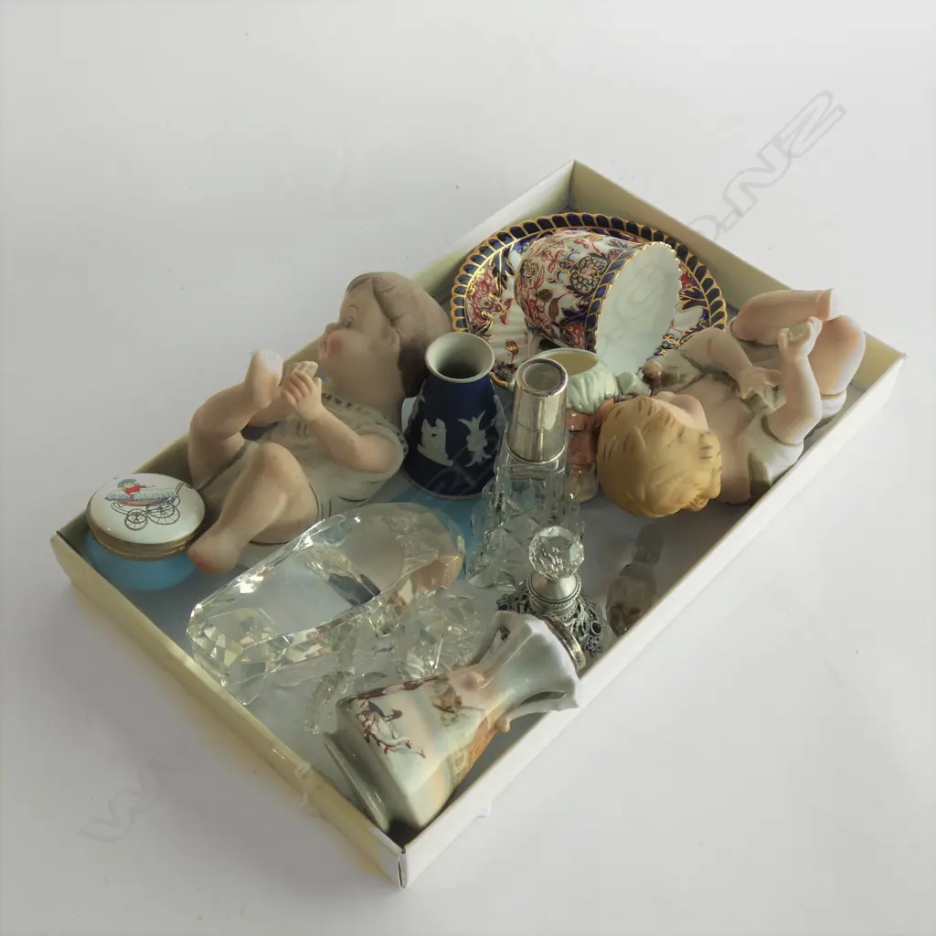 SM TRAY COLLECTABLES;ROYAL BAYREUTH / PIANO BABIES / IMARI C&S / RD MINIATURE CHARACTER JUG ETC.. Image 1++