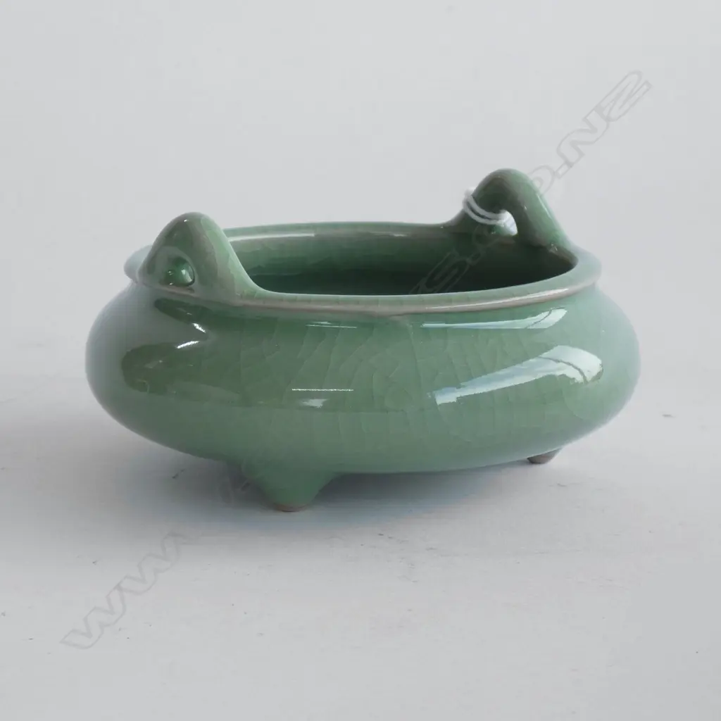 CHINESE CELADON INCENSE BURNER 110mm dia Image 1++