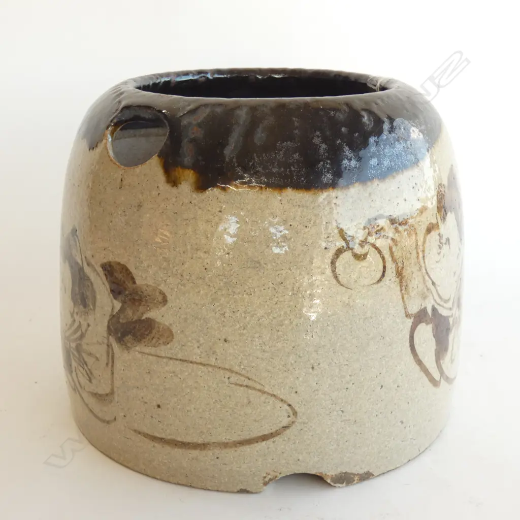 JAPANESE POTTERY HIBACHI, DECORATED WITH CHILD AND PERSIMMON Image 1++