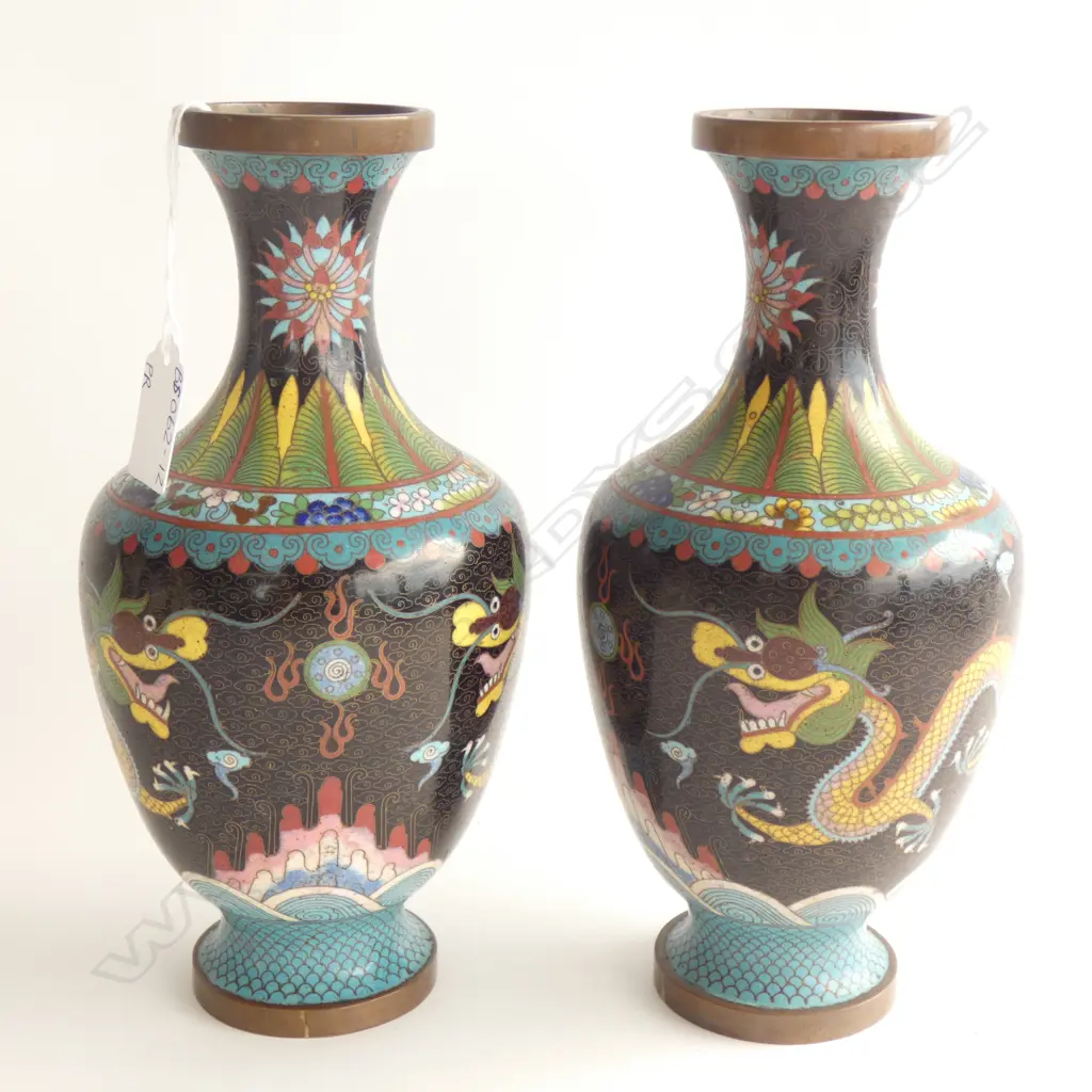 (19870) PR CLOISONNE VASES WITH DRAGONS H. 240MM Image 1++