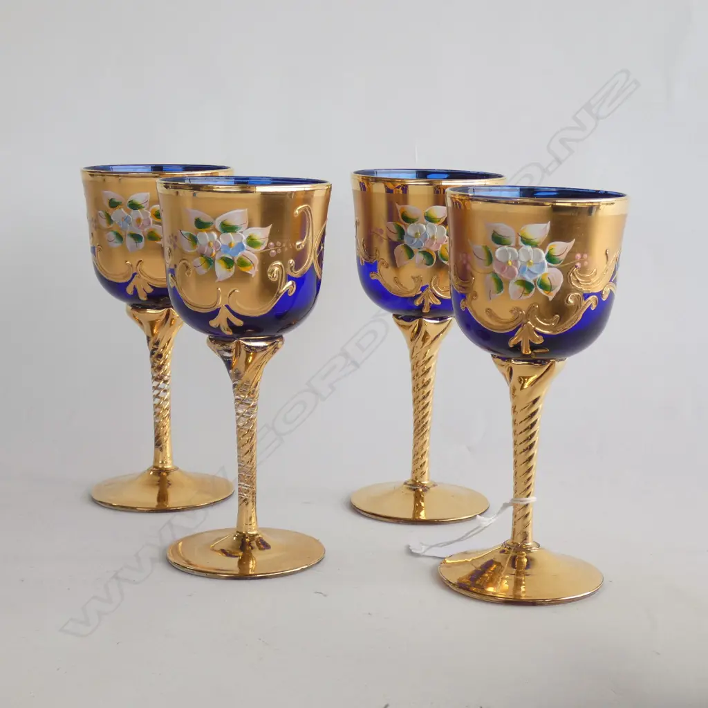 4 MURANO STEMMED WINE GLASSES, GILDED & FLORAL ENCRUSTED Image 1++