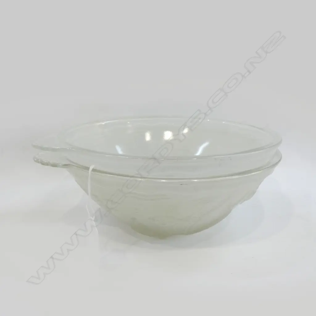 2 VINTAGE FROSTED GLASS BOWLS 220mm dia Image 1++