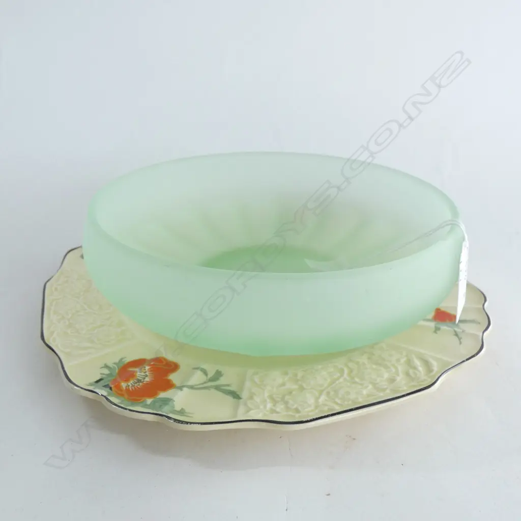 GREEN GLASS ART DECO BOWL (DIA 175MM) + MYOTT STAFFORDSHIRE PLATE (DIA225MM) Image 1++