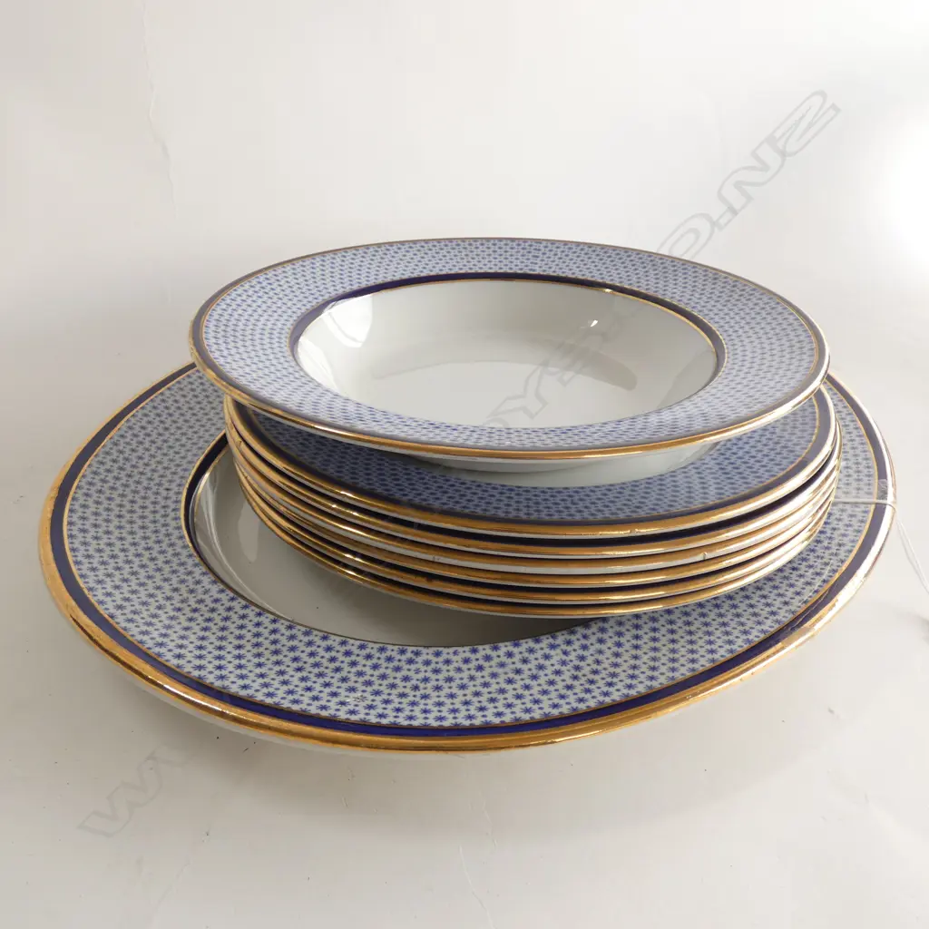 8 BLUE & WHITE COPELAND SPODE PCES; 6 DINNER PLATES / LG PLATTER 435 X 350MM + SHALLOW DISH Image 1++