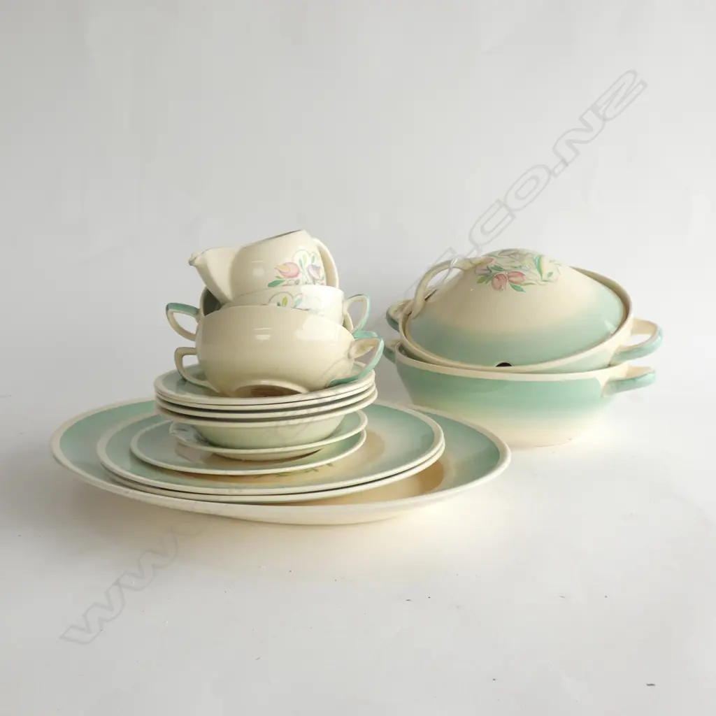 15 PCES SUSIE COOPER... Image 1++